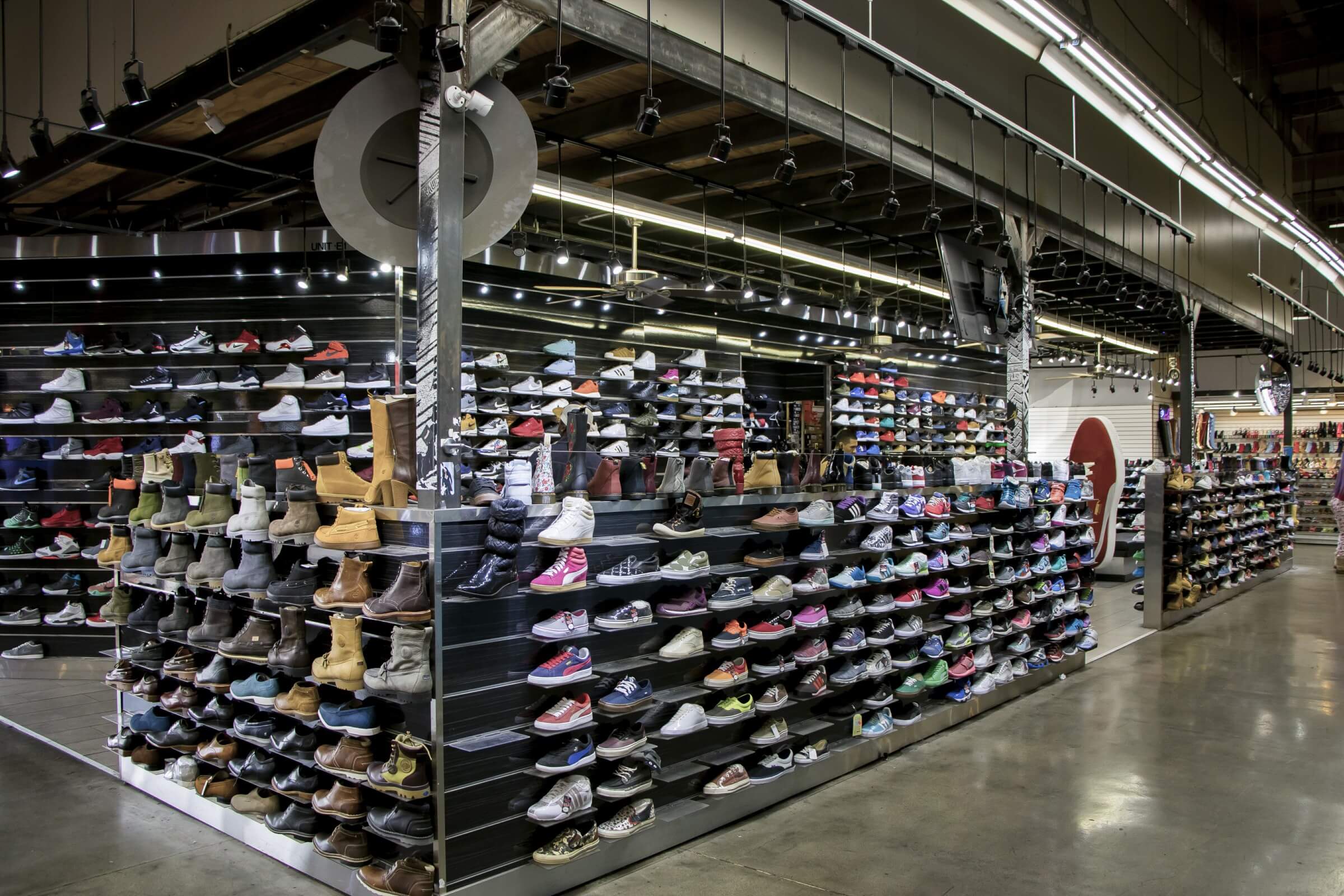 tennis shoe stores near me