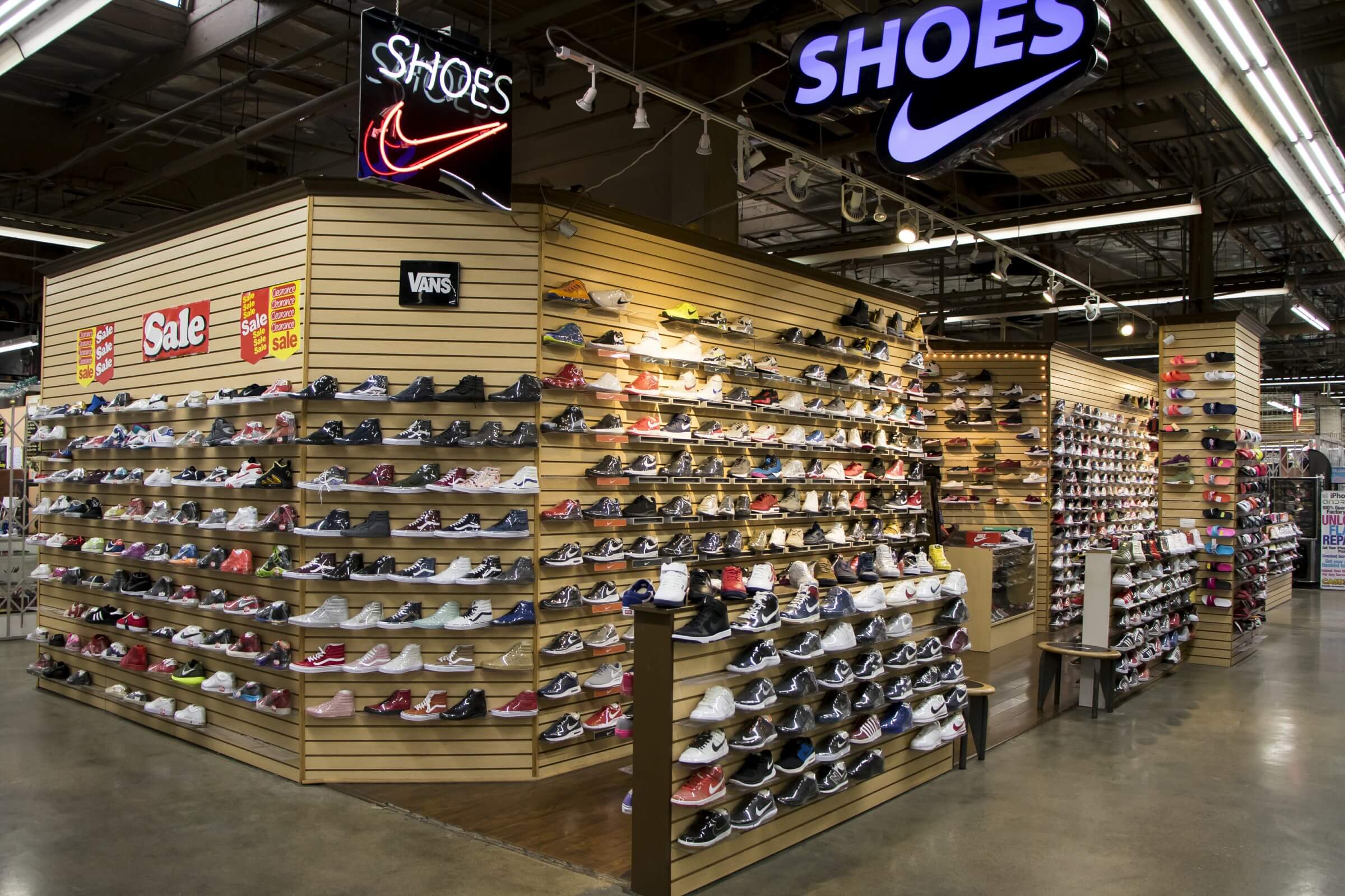 athletic shoe stores near me