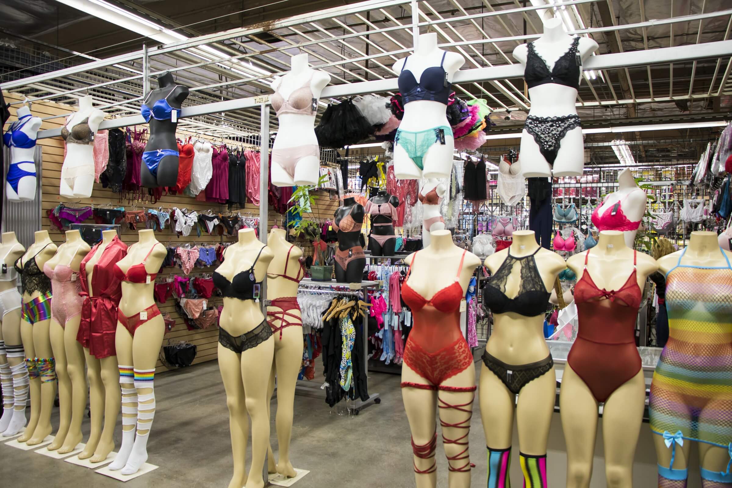 Lingerie Shop in Los Angeles - Slauson Super Mall